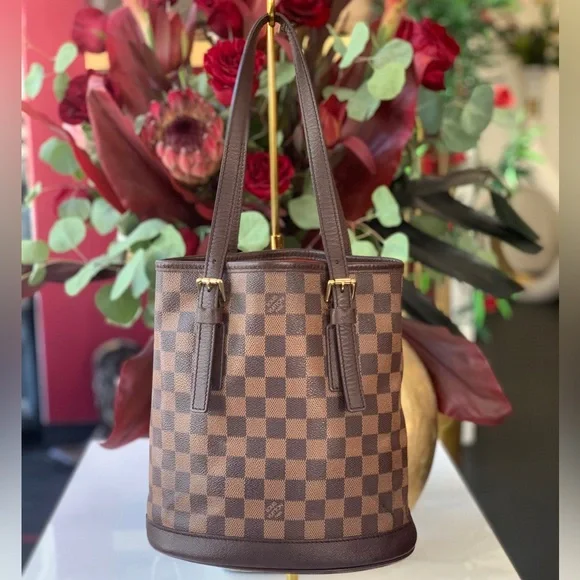 Louis Vuitton Ebene Bucket Marais Handbag - Picture 1 of 6